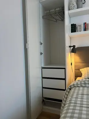 Un ou plusieurs lits dans un hébergement de l'établissement App cosy avec balcon et accés plage