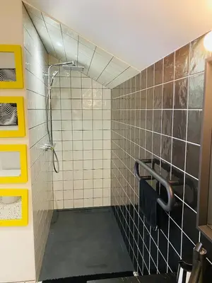 Salle de bains dans l'établissement La Capucine