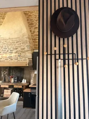 Cuisine ou kitchenette dans l'établissement Pom Paille en Normandie
