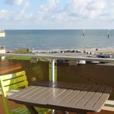 Appartement 3 pièces avec vue sur mer et port