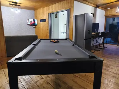 Billard dans l'établissement Ô Chalet Normand