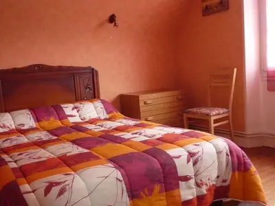 Un ou plusieurs lits dans un hébergement de l'établissement Holiday Home Schönes Haus Isigny für 6 Personen by Interhome