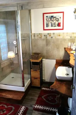 Salle de bains dans l'établissement Holiday Home Ferienvilla Das Haus Louise by Interhome