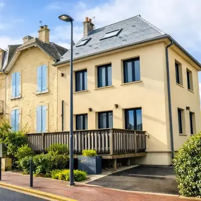 Maison face à la mer avec la Plage à 50 m & Parking privé