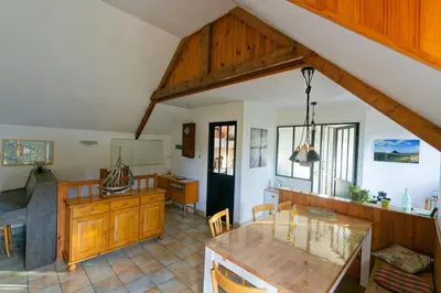 Coin salon dans l'établissement Modernes Landhaus mit großem Garten