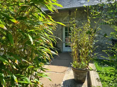 Jardin de l'établissement Gite d'Aure sur mer