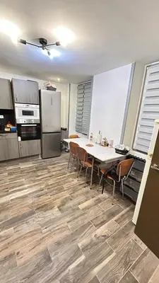 Cuisine ou kitchenette dans l'établissement Suite privative moderne proche gare de Cherbourg