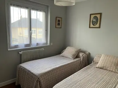 Un ou plusieurs lits dans un hébergement de l'établissement maison individuelle, familiale et spacieuse