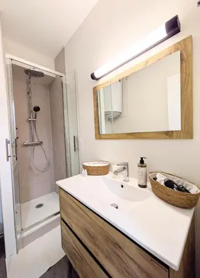 Salle de bains dans l'établissement Le Solent