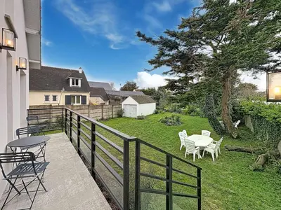 Jardin de l'établissement Villa contemporaine près plage - 6 pers. - FR-1-361-573