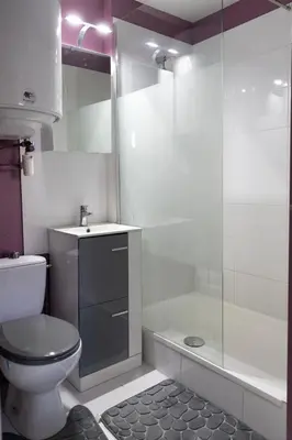 Salle de bains dans l'établissement T2 rénové accès direct plage
