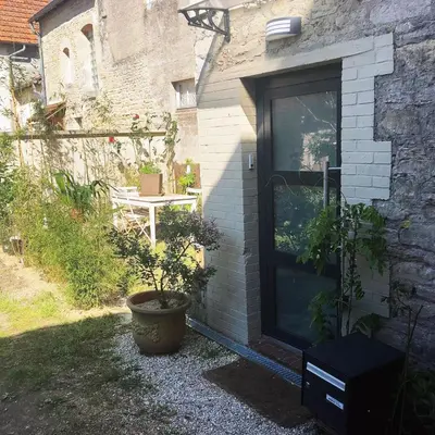 Jardin de l'établissement Maison de ville à Luc sur Mer