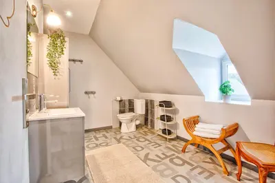 Salle de bains dans l'établissement Maison de ville 12p - Plages du débarquement