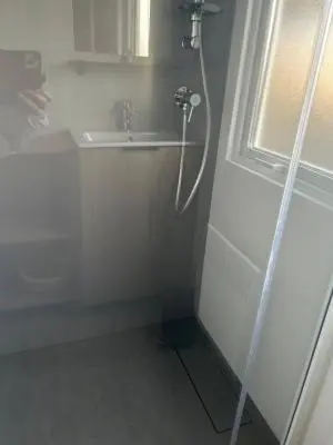 Salle de bains dans l'établissement domaine de litteau