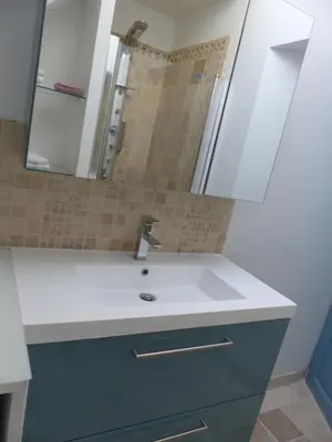 Salle de bains dans l'établissement Appart bord de mer