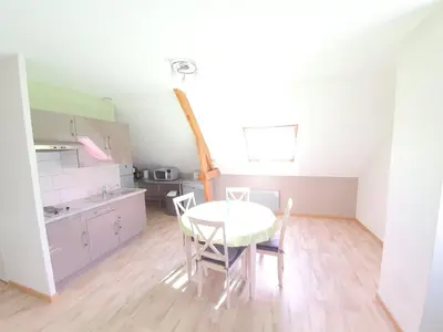 Cuisine ou kitchenette dans l'établissement La Grimodière Gîte