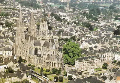 Vue générale sur Bayeux ou vue de la ville depuis l'hôtel