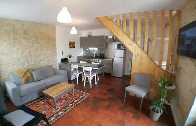 Cuisine ou kitchenette dans l'établissement Maisoun Pequeux