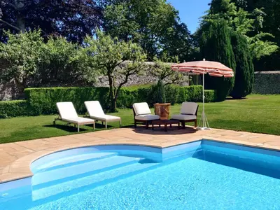 Piscine de l'établissement Holiday Home Château de Boucéel Mont Saint Michel ou située à proximité