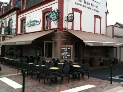 Restaurant ou autre lieu de restauration dans l'établissement Hôtel La Champagne Ardenne Cabourg