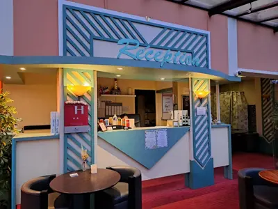 Restaurant ou autre lieu de restauration dans l'établissement Hôtel Le Phare