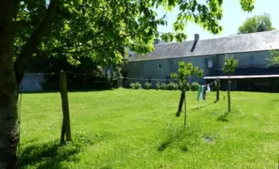 Jardin de l'établissement Les Escuries, dépendances du Château