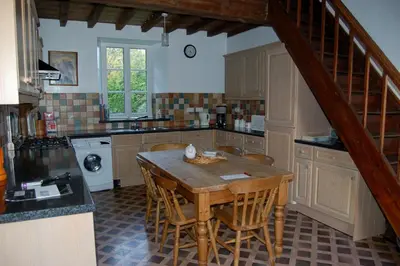 Cuisine ou kitchenette dans l'établissement La Maison du Chene