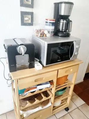 Cuisine ou kitchenette dans l'établissement Appartement charmant à Cabourg avec piscine partagée (24 m²)