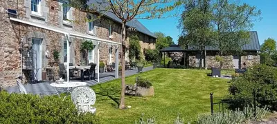 Jardin de l'établissement Chambres d'Hôtes La Clef des Champs Normandie Manche 50