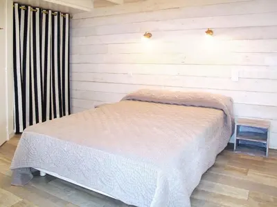 Un ou plusieurs lits dans un hébergement de l'établissement Holiday Home La Pailloussette by Interhome