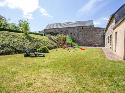 Jardin de l'établissement Holiday Home Le Plongeon by Interhome