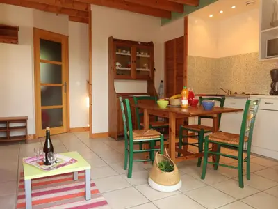 Cuisine ou kitchenette dans l'établissement Chalet Le Chalet by Interhome