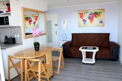 Cuisine ou kitchenette dans l'établissement Magnifique vue Mer et Forêt