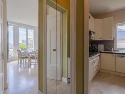 Cuisine ou kitchenette dans l'établissement Apartment Marie Antoinette-1 by Interhome
