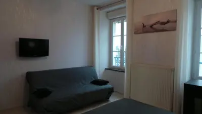 Télévision ou salle de divertissement dans l'établissement Hotel La Renaissance