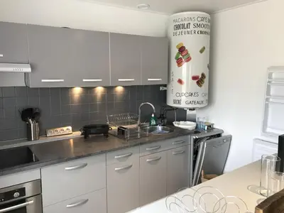 Cuisine ou kitchenette dans l'établissement Gîte La Croix La grise