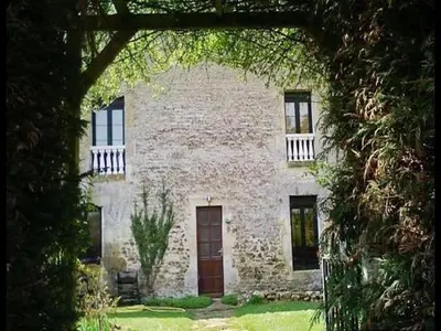 Jardin de l'établissement La Mare aux 3 Diables