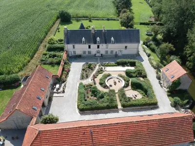 Jardin de l'établissement Chateau Le Colombier
