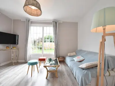 Un ou plusieurs lits dans un hébergement de l'établissement Cottage in Cosqueville near Normandy Coast