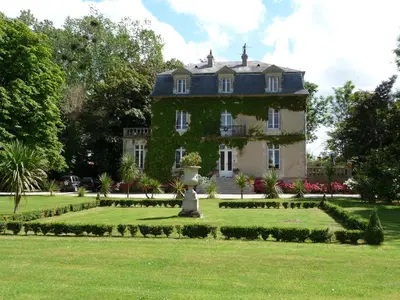 Jardin de l'établissement Manoir de la Marjolaine