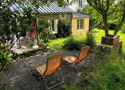 Jardin de l'établissement Gîtes La Vicomterie