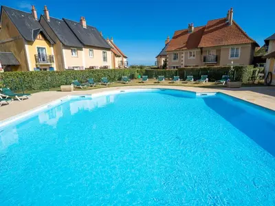 Piscine de l'établissement Apartment Port Guillaume-15 by Interhome ou située à proximité