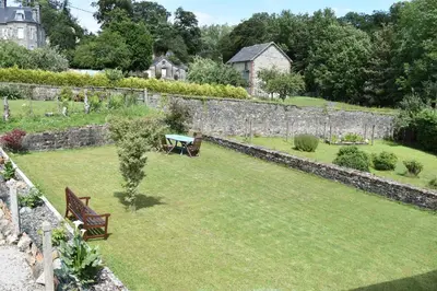 Jardin de l'établissement Gites in Le Neufbourg -Mortain