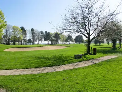 Jardin de l'établissement Holiday Home Le Repos by Interhome