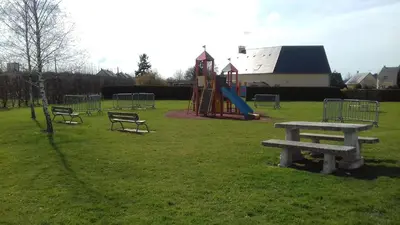 Aire de jeux pour enfants de l'établissement Chez Jo et Anne-Marie