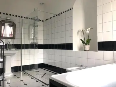 Salle de bains dans l'établissement Castel Saint-Léonard