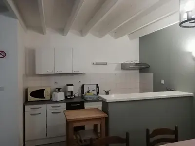 Cuisine ou kitchenette dans l'établissement Villa Jozefina résidence les Oyats