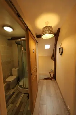 Salle de bains dans l'établissement Douceur du D-Day sites historiques du Débarquement