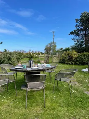 Jardin de l'établissement La Gervaiserie - 300m de la plage