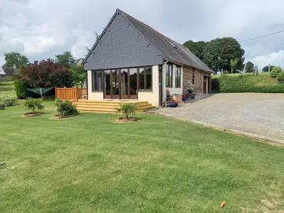 Jardin de l'établissement La Gasteboisiere with swimming pool and games room